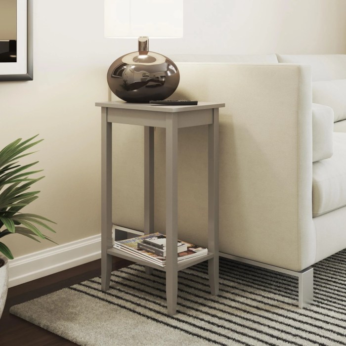 How to decorate living room end tables