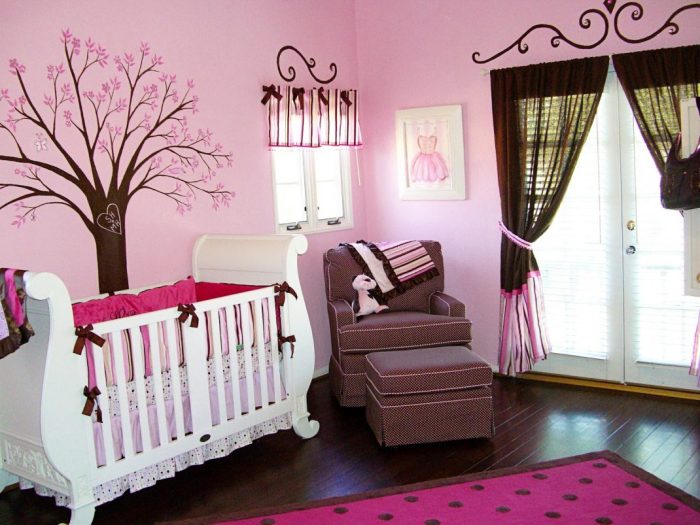 When to decorate baby room