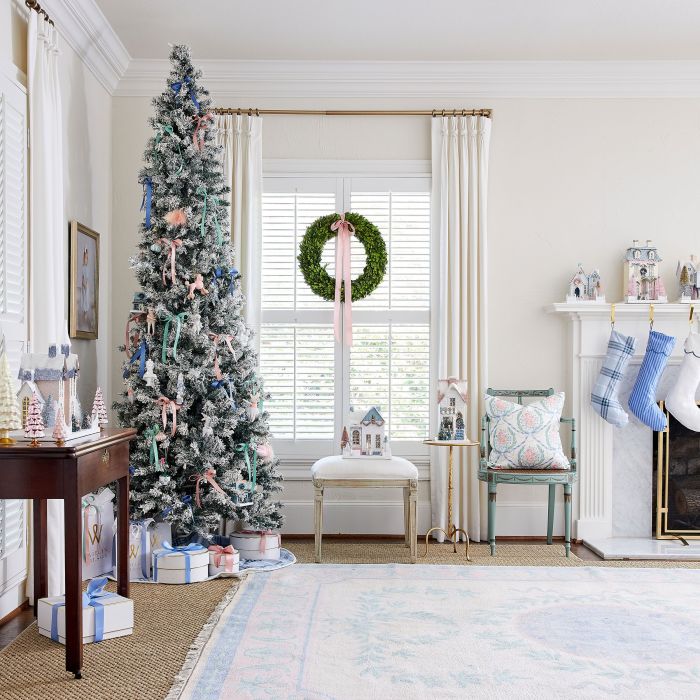 Christmas room living ideas decorating tree classic garland baldwin jan credit